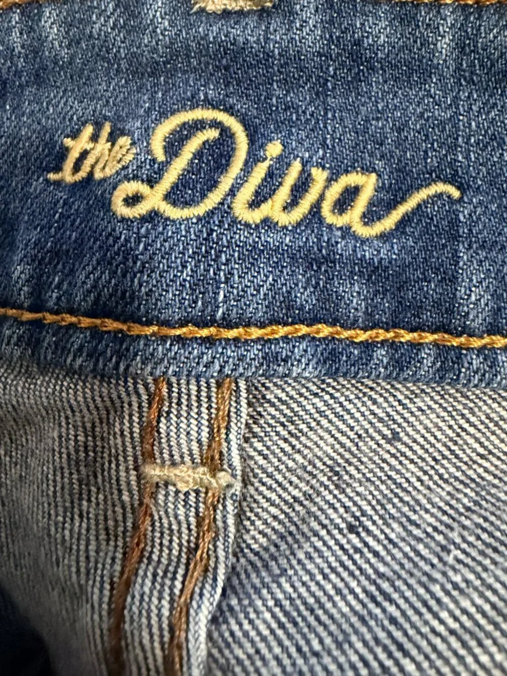 VTG Old Navy The Diva Jeans Ankle Mid Rise Stretch Retro Vibe Medium Wash Sz 10